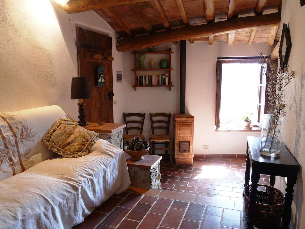 Podere Patrignone Pensionat Castellina in Chianti Rum bild